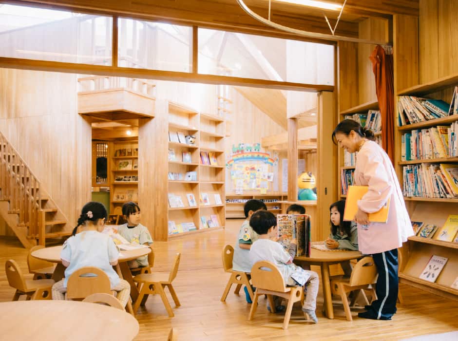 こばと絵本館